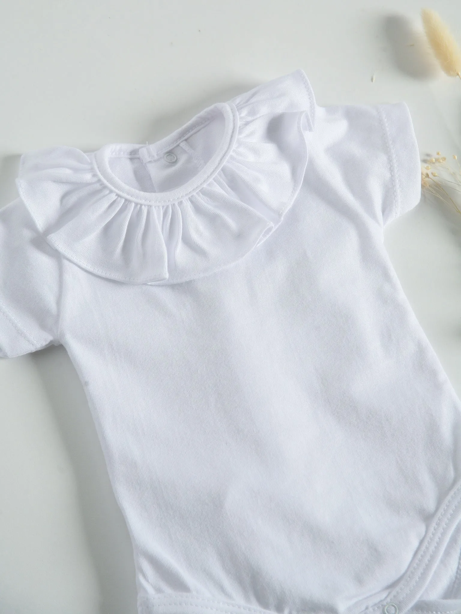 Calamaro Baby White Frill Collar Short Sleeve Vest